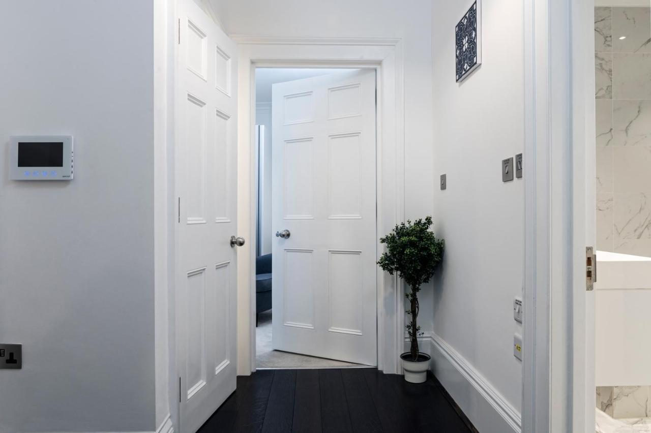 Apartment Georgian Luxury Style In Central Reading
