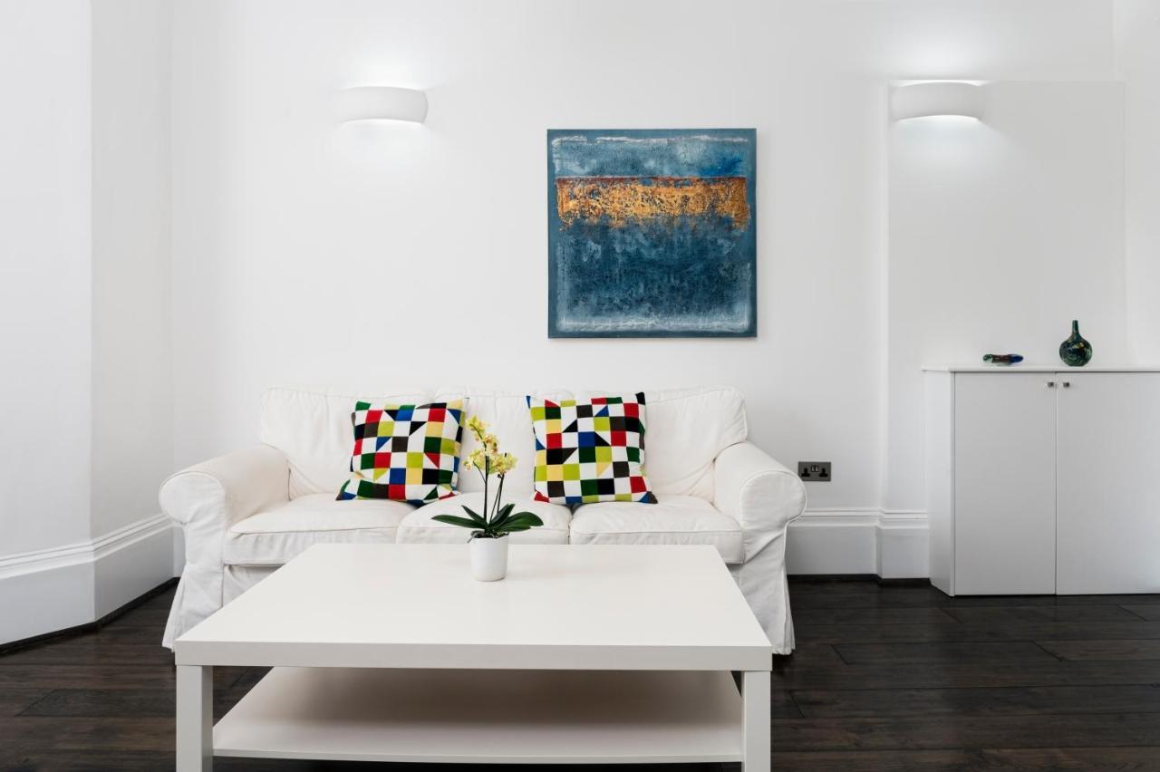 Apartment Georgian Luxury Style In Central Reading