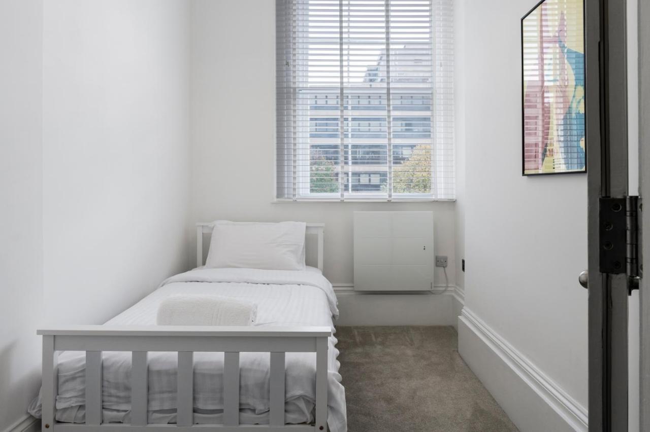 Apartment Georgian Luxury Style In Central *