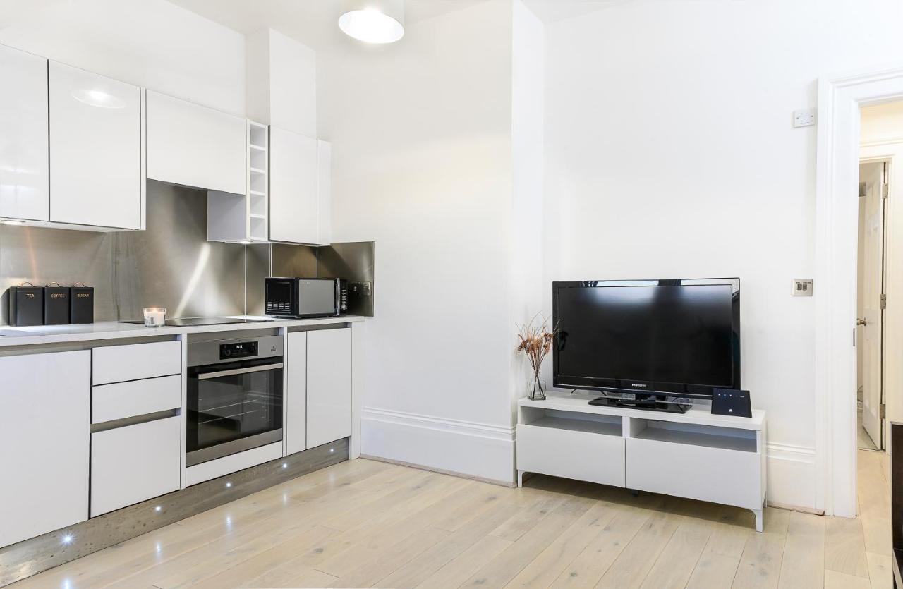 Apartment Georgian Luxury Style In Central Reading